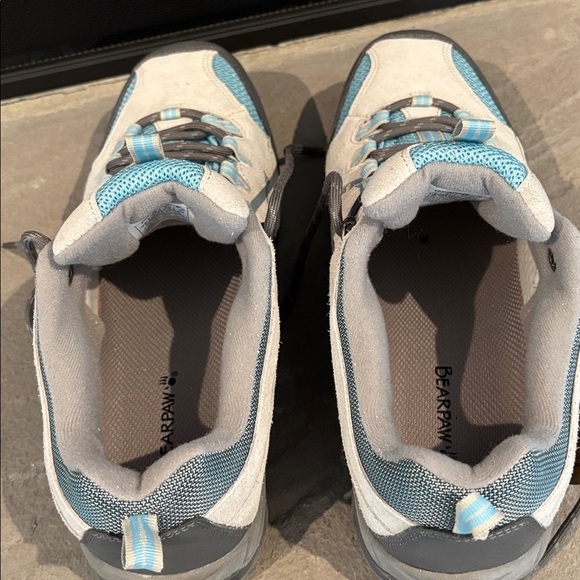 BEARPAW Ridgewood Low Hiker,Cow suede,Never Wet,TPR outsole mesh,nylon,fleece - Picture 4 of 11